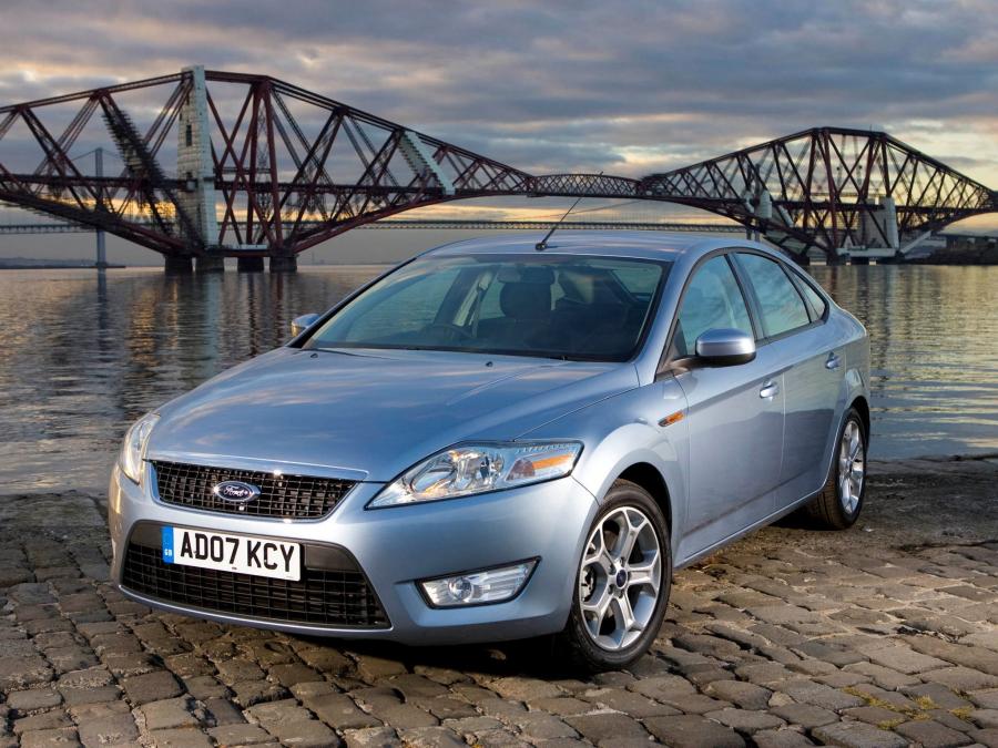  Ford Mondeo Hatchback 2007 года  (фото 26 из 30)